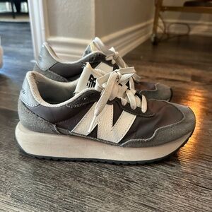 New Balance 237 Sneakers